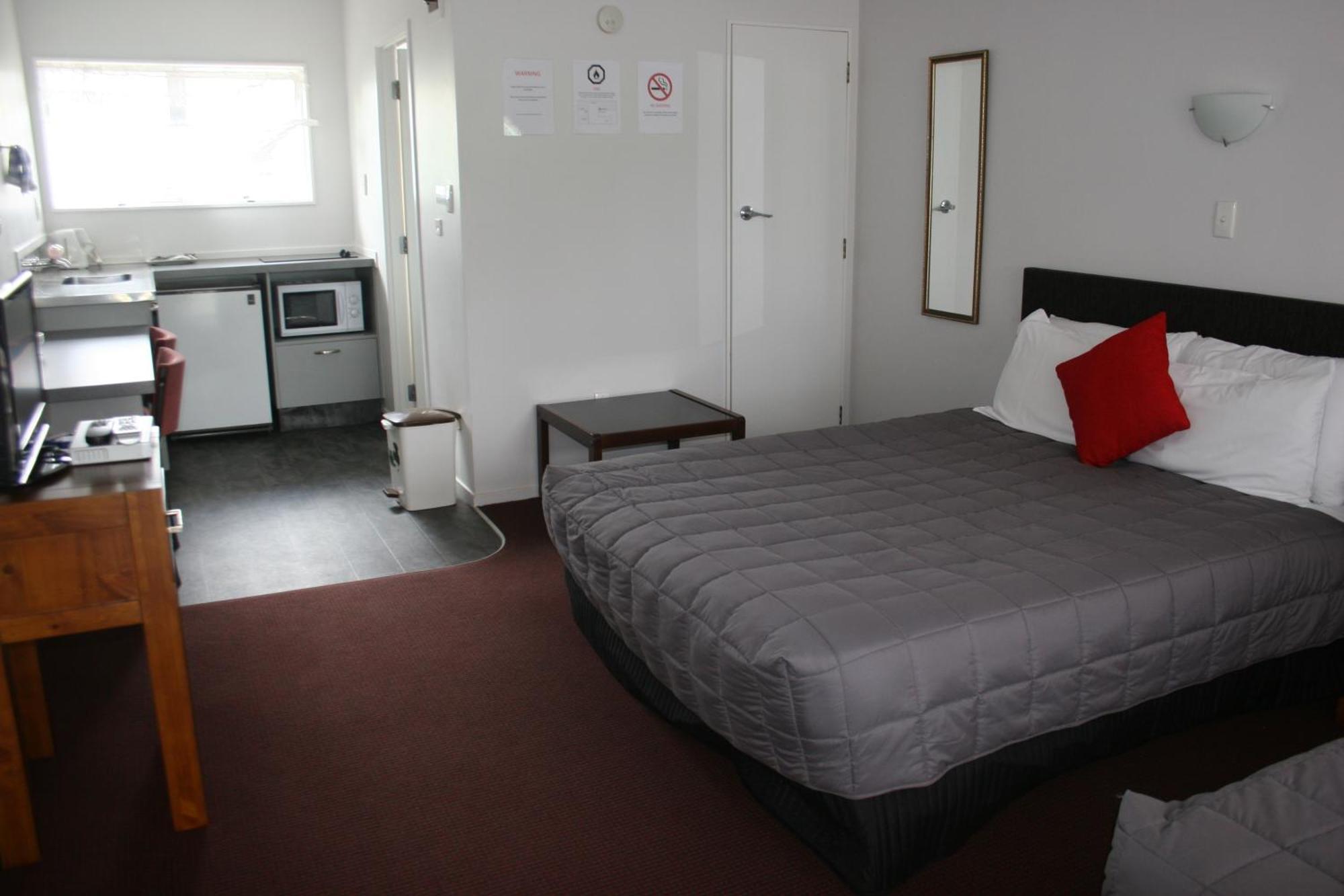 Burgundy Rose Motel Whangarei Eksteriør billede
