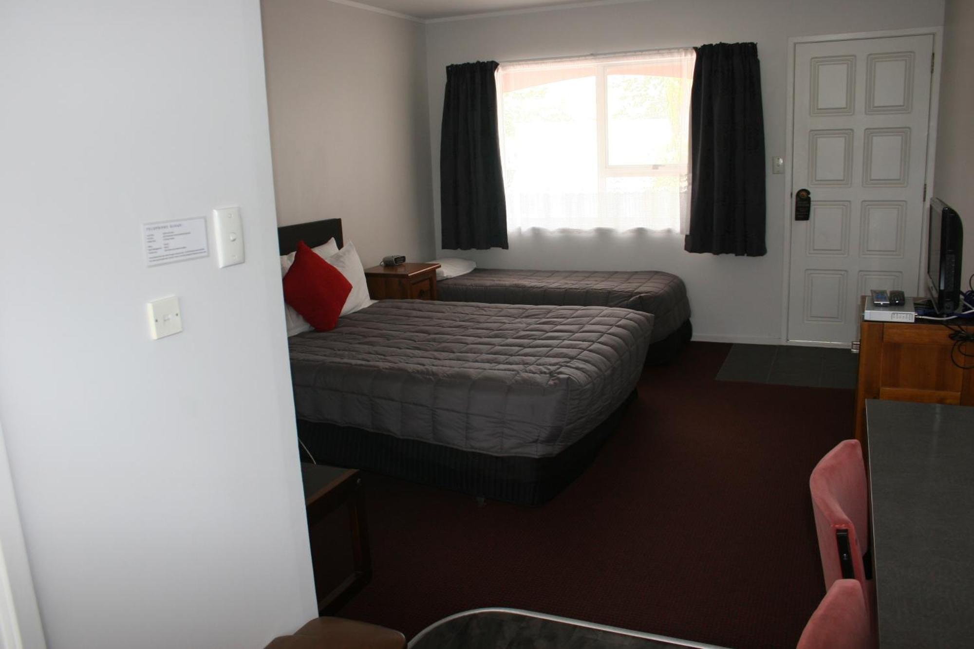 Burgundy Rose Motel Whangarei Eksteriør billede