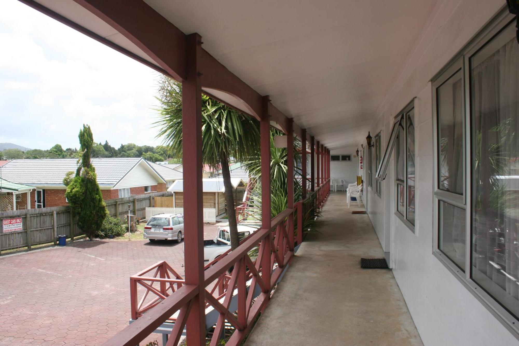 Burgundy Rose Motel Whangarei Eksteriør billede