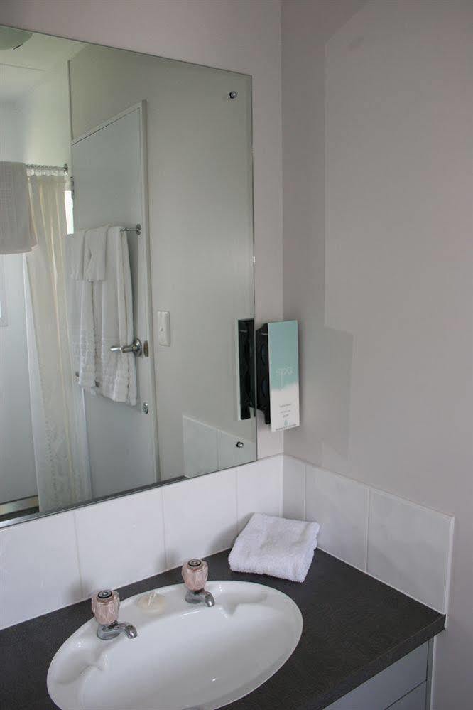 Burgundy Rose Motel Whangarei Eksteriør billede